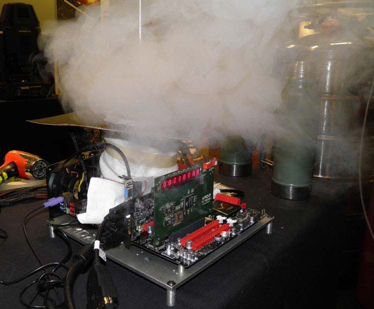 AMD FX 8150 разогнали до мирового рекорда